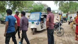 Ambulance was not available in the hospital, dead body was taken in tempo after three hours