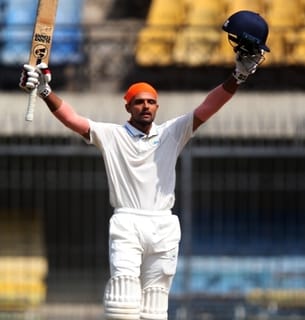 Tandahedi's goal shows the twist in cricket