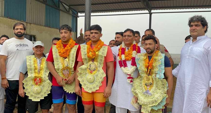 Wrestler Sumit Dalal won gold medal in World Military Wrestling