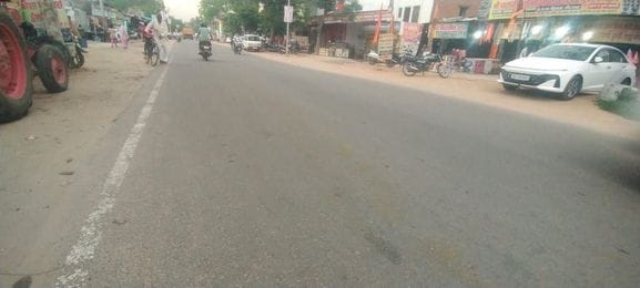 Four and a half kilometer long road will be improved with 2.52 crores