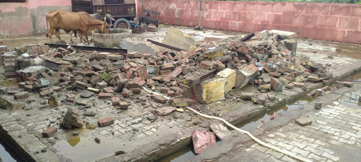 Tubewell chamber collapsed, drinking water supply stopped