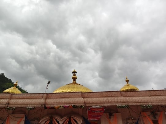 Continuous rain... Landslide in Jwalamukhi-Kangra, NH remained closed in Baijnath