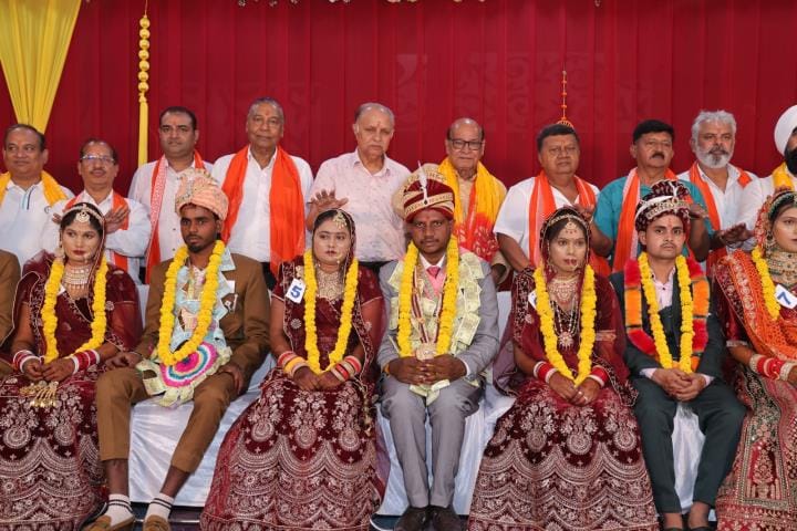 Mass marriage of 10 couples was organized in Sitarganj
