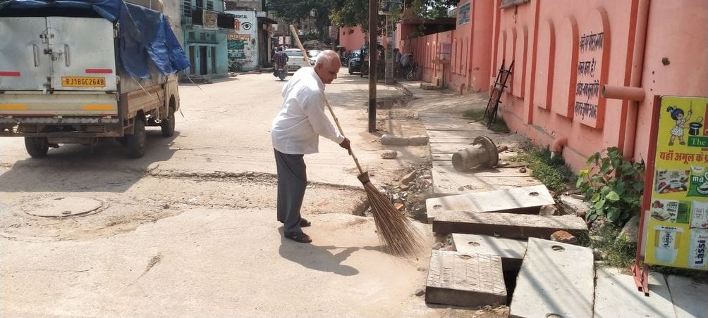 Example... Narendra has been lighting the lamp of cleanliness on the threshold of temples for forty years