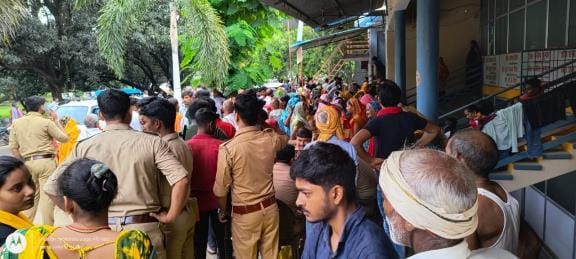 Woman dies after delivery, family members create ruckus