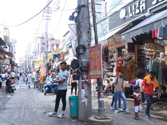 Municipal Corporation issues notice to traders, remove ramps, stairs and balconies built on drains within two days
