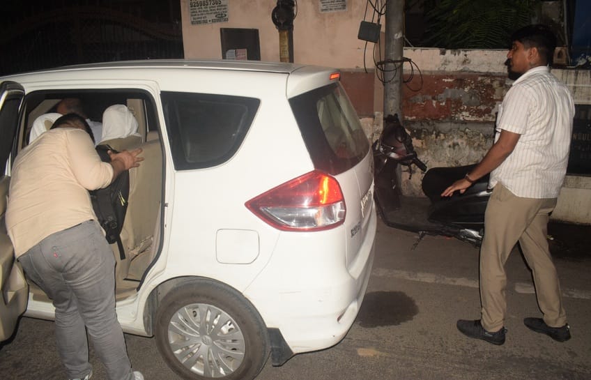 CBI raids former MLC Dr. Sarojini Agarwal's house and medical college