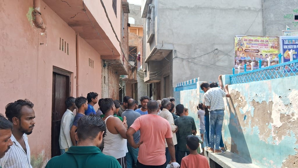 As soon as the news of the death of three people was received