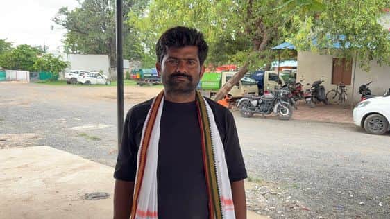 शिकायत दर्ज कराने थाने पहुंचा पीड़ित किसान।