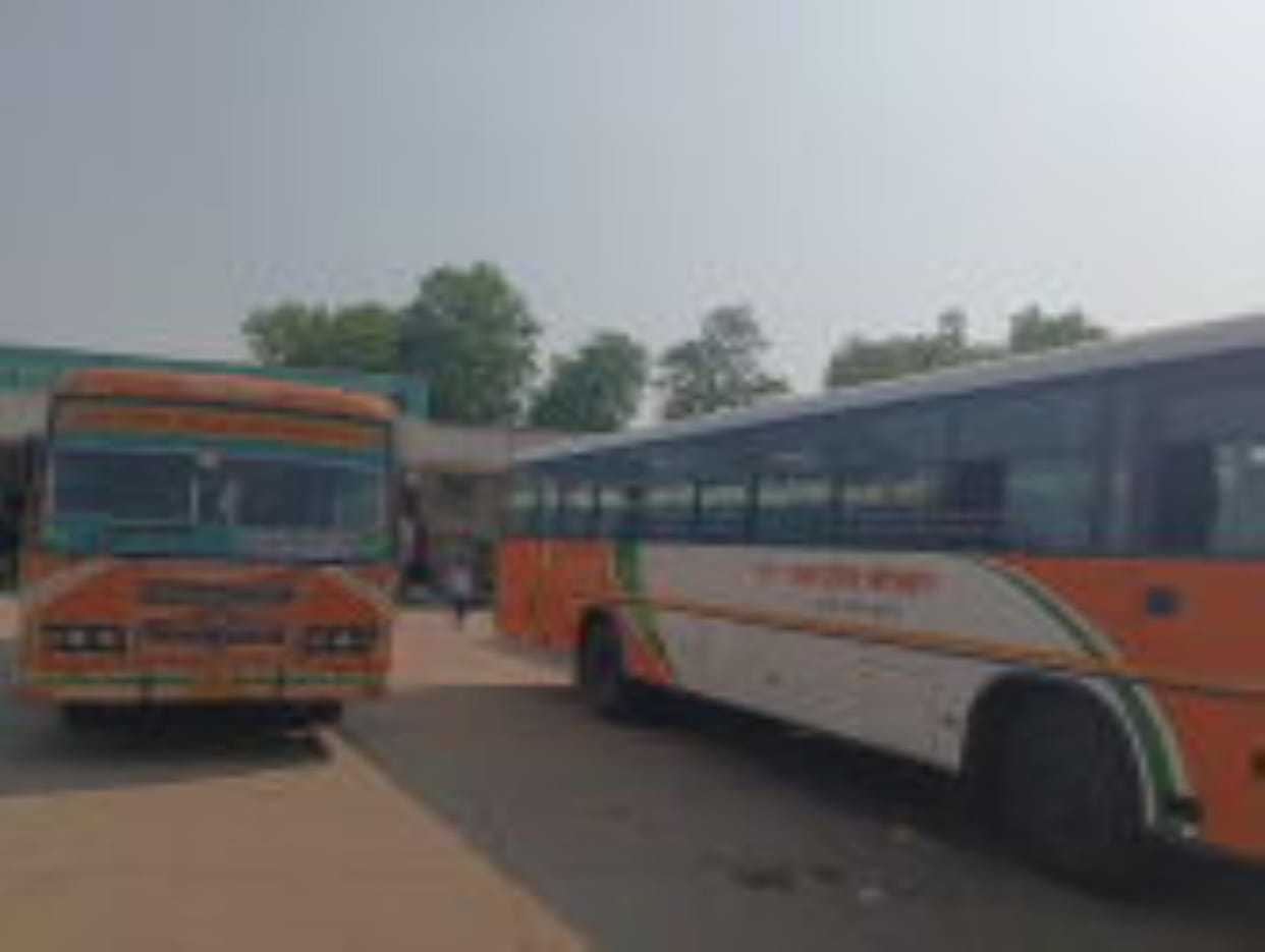 MAINPURI NEWS roadways buses