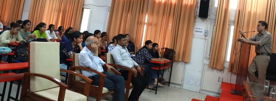 Students of Shri Krishna Ayush University will join the Tiranga Yatra