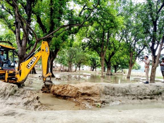 Minor cut, 50 bigha crop filled with water