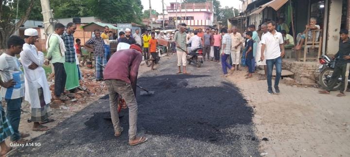 Anger erupted over poor road construction, road blocked