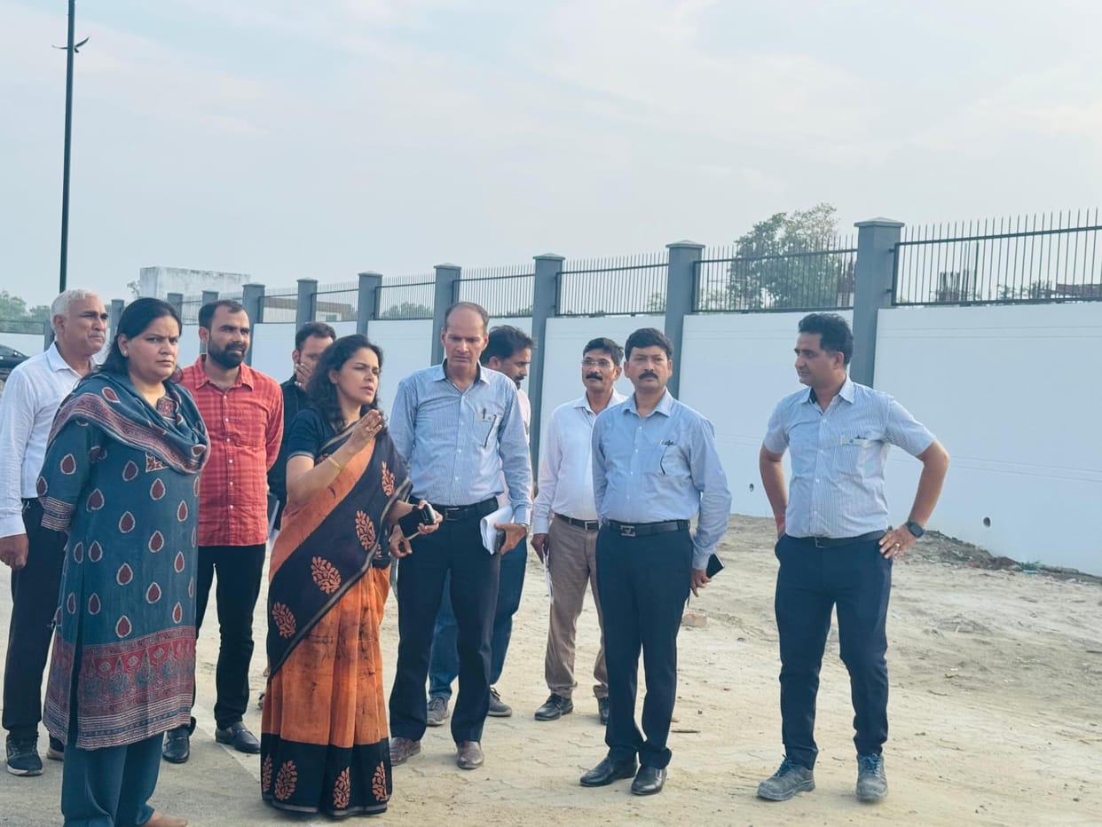 Remove encroachment near Ashok Leyland immediately: Divisional Commissioner