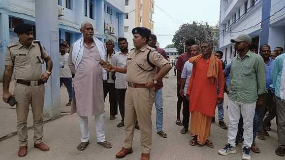 Bihar News : Prisoner died in police custody ganga Bridge police station vaishali news hajipur bihar police