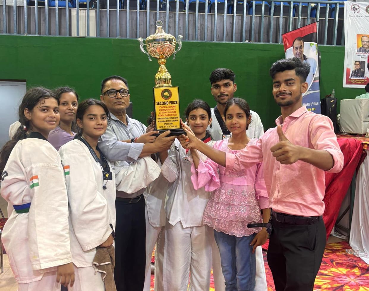 Six players in the city won silver and one bronze medal in Taekwondo