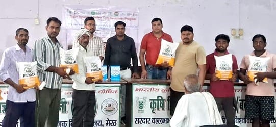 Maize seeds distributed to 15 farmers of Ujhani