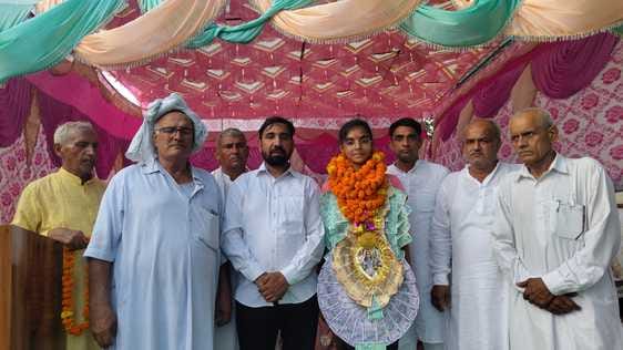 Nisha won gold medal in Taekwondo