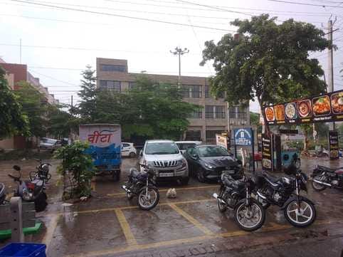 The temperature dropped due to drizzle, people got relief