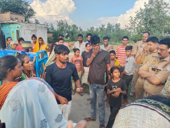 When the body of the laborer reached home, the family members created a ruckus, a case of unintentional murder was filed against the shopkeeper
