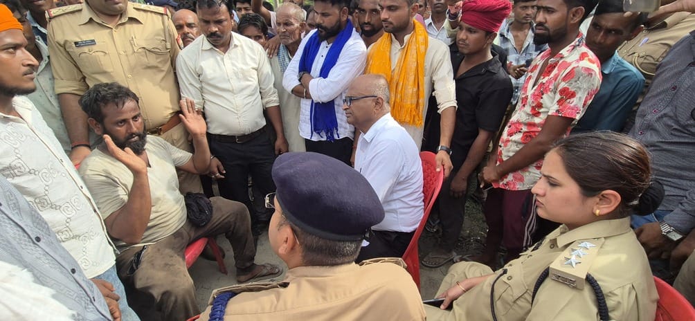 Murder case filed in case of recovery of dead body of a child, outpost incharge present on line