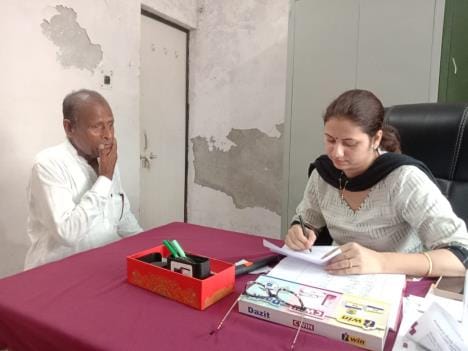 After the rain, the number of skin diseases increased, patients developed red rashes