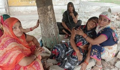 Villager dies due to electric shock, lineman accused of negligence