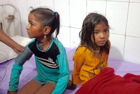 Two people including an innocent child died due to lightning, three children got burnt