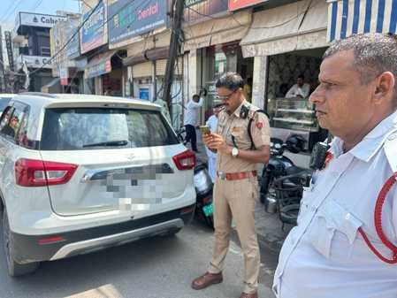 Last month, the police issued challans to 2966 vehicles for violating traffic rules