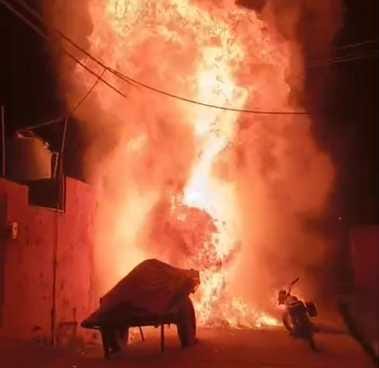 Transformer caught fire, woman jumped from the roof