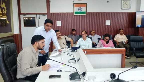 Out of 5005 complaints received in Samadhan camps, 3643 were settled, 63 complaints are pending