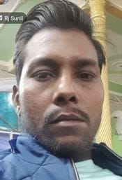 A young man fell from the roof after being attacked by a monkey and died