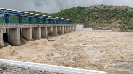 Seven gates of Lahchura dam opened, water level of Dhasan river increased