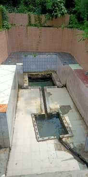 People are not able to use water due to lack of cleaning of stepwell