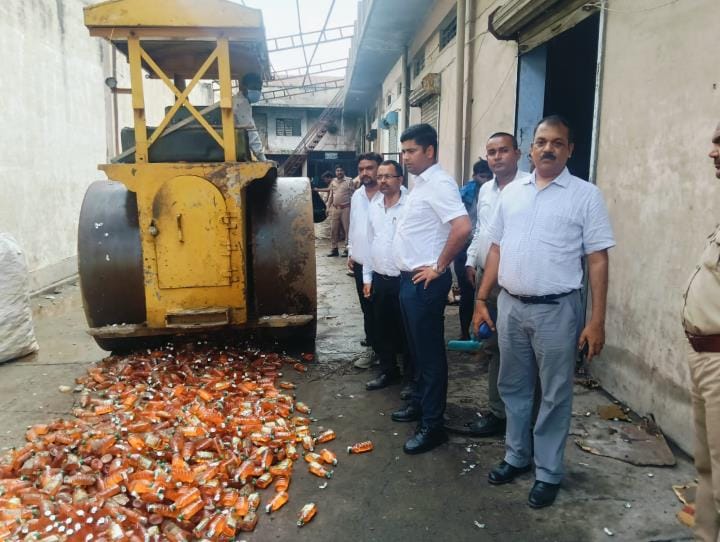 Roller runs over confiscated liquor worth Rs 2.07 crore