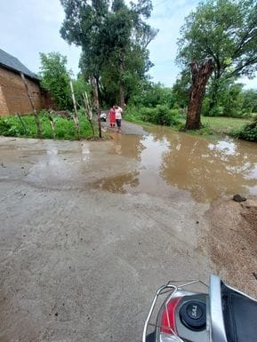 Heavy rain in Lathiani led to water entering the houses