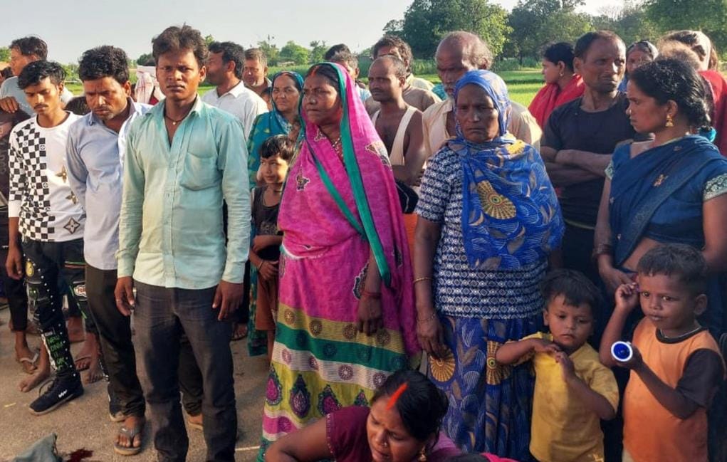 An elderly man walking on foot died in an accident