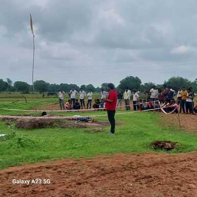 घटनास्थल पर पुलिस