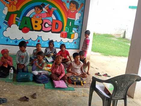 76 schools are running in dilapidated buildings, children's lives are in danger