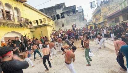 Shabi-e-Zuljanah recovered in memory of Ali Asghar, mourners cried bitterly