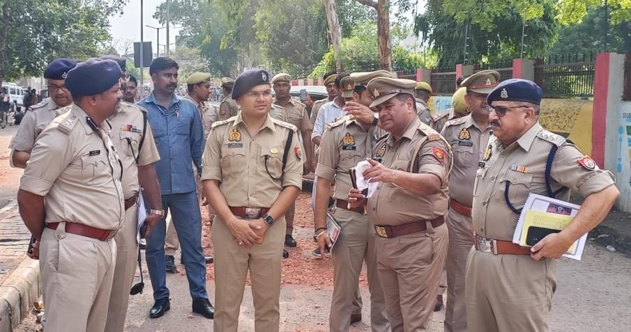 Crowd of devotees started increasing at the junction, GRP SP inspected