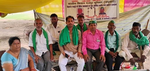 Dharna continues with warning of surrounding SDM