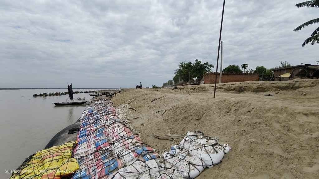 Project worth crores... yet Mathurpur is still under threat of erosion