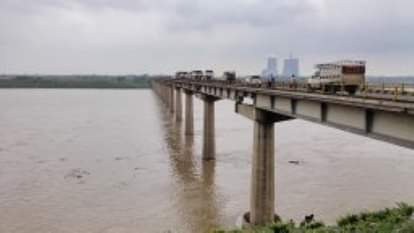 Passengers paid more than 37 lakh extra fare in two days