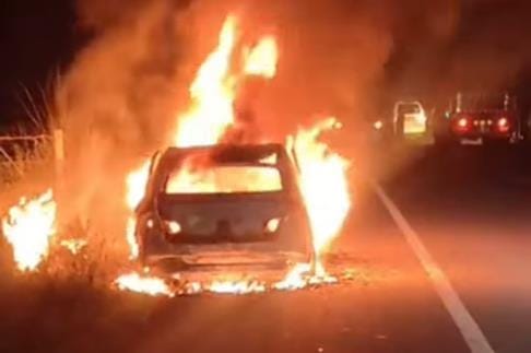 moving car caught fire in Faridabad driver died after being burnt alive