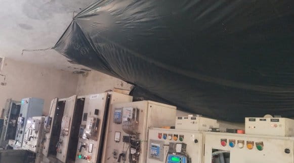 The power station covered itself with tarpaulin and 24 villages were covered in darkness