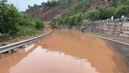 Udhampur, Rain, Water At road, Highway Effected