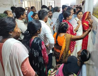 OPD crossed 1100, patients had to wait for a long time