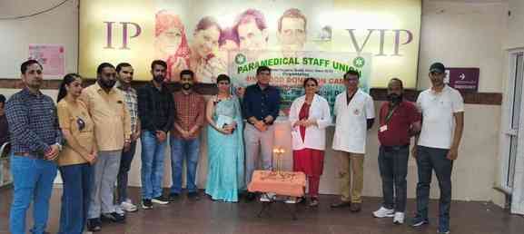 people donate blood at Katha Hospital