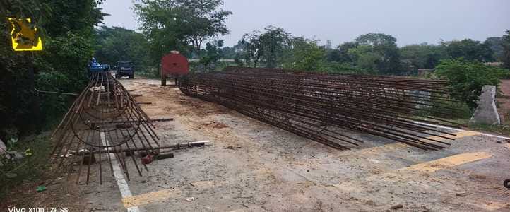 Work on building pillars for the bridge on Sot river begins